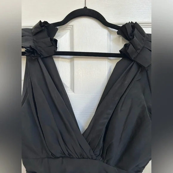 NWT Jim Hjelm Occasions Elegant Black Evening Gown Sz 10 - Picture 3 of 5